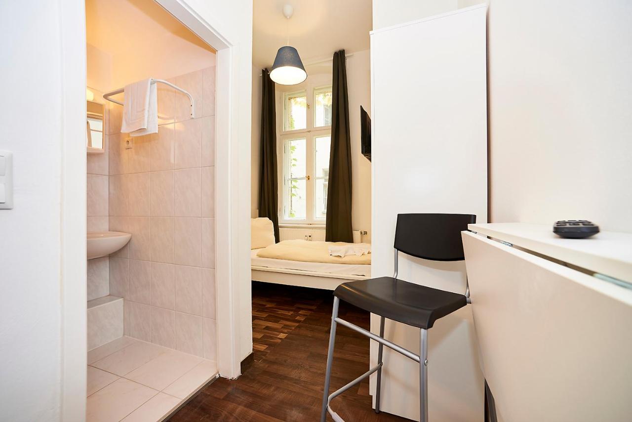 Single Room Private Bathroom