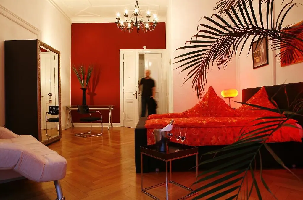 Stars Guesthouse Berlin-1