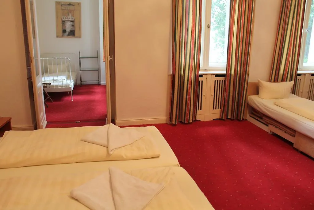 Hotel Pension Kima-1